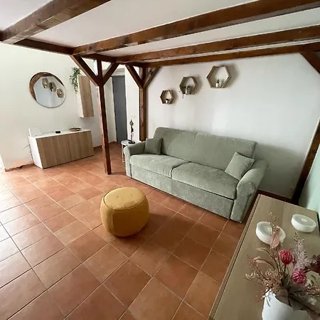 La Casa Di Santa' Naples